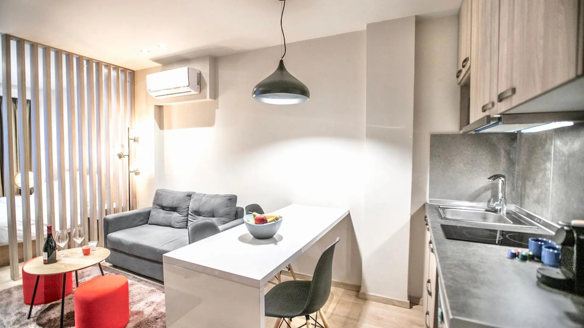 #Aura Studios & Suites V9-10 Thessaloniki