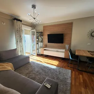 https://kalpazo-home-skanderbeg-square-tirana.albaniahotels.org